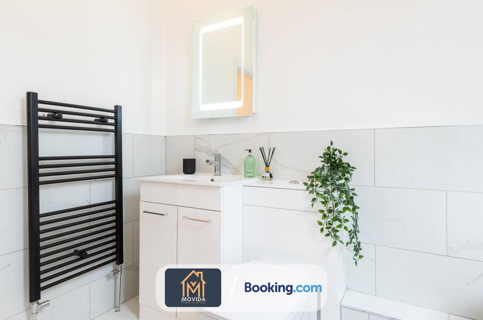 Central Elegant Three Bed Duplex By Movida Property Group Short Lets & Serviced Accommodation Harrogate Ngoại thất bức ảnh